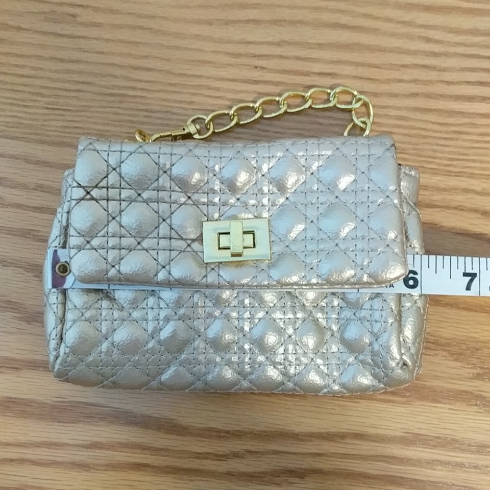 For Your Ease Only mini 👛